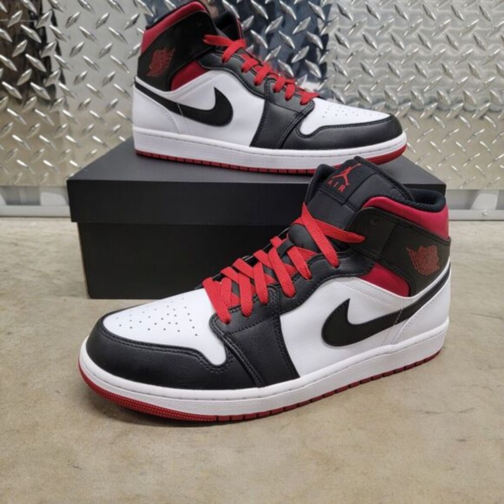 Nike Air Jordan 1‎ Mid Gym Red Black Toe Sneakers Men's Size 13 [DQ8426-106]